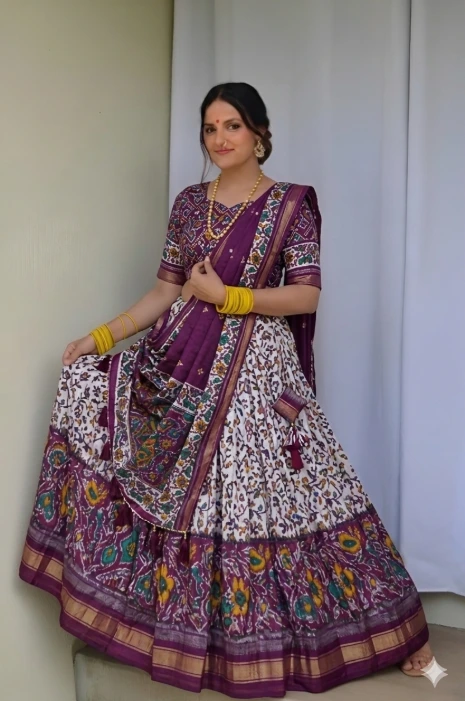 GOPI DRESS purple and white